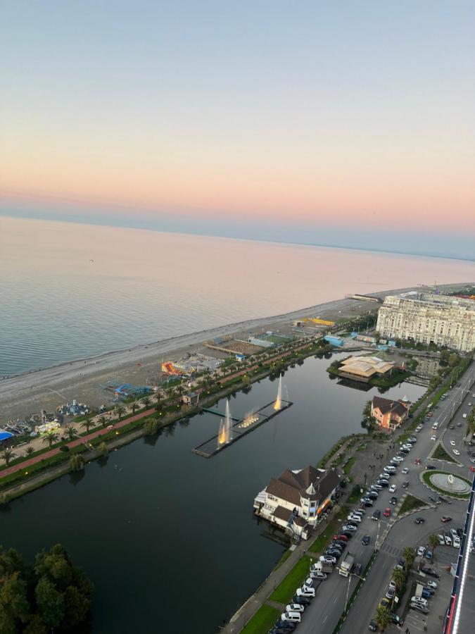 The Best Beach Aparthotel Orbi City Batumi Esterno foto