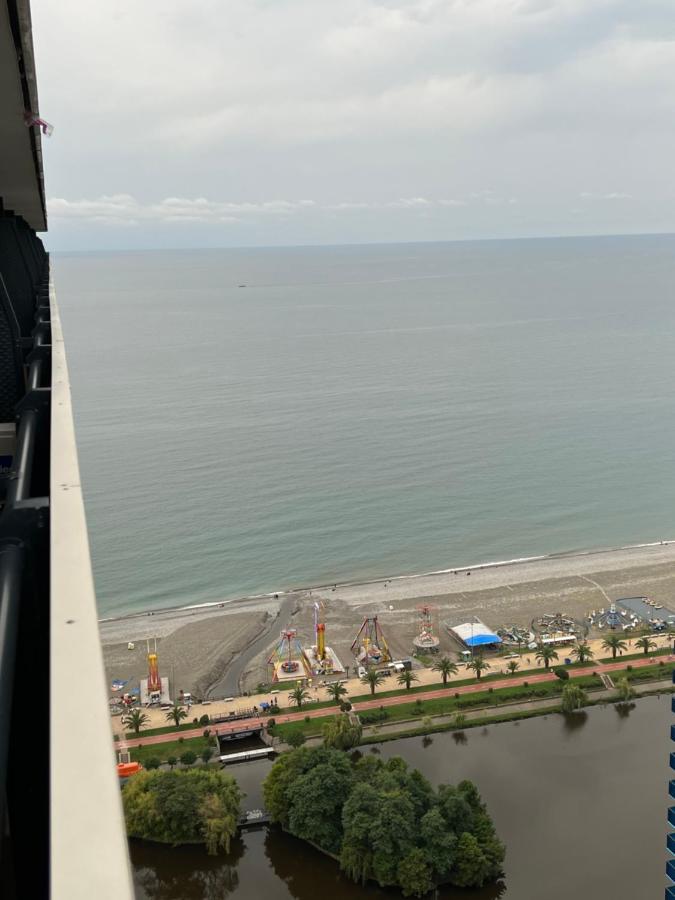 The Best Beach Aparthotel Orbi City Batumi Esterno foto